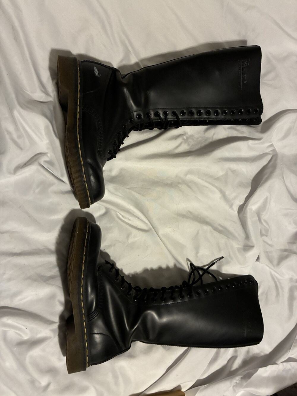 Dr Martens Knee High 20-Eye Leather Boots Black Women Tall Lace Up USA 6